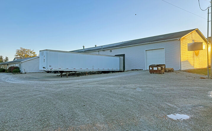 Pictures of Industrial property located at 1325 North Broad Street, Carlinville, IL 62626 for lease - image #1