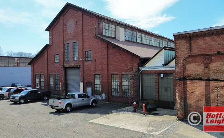 Pictures of Industrial property located at 211 Wetmore Ave SE, Massillon, OH 44646 for lease - image #1