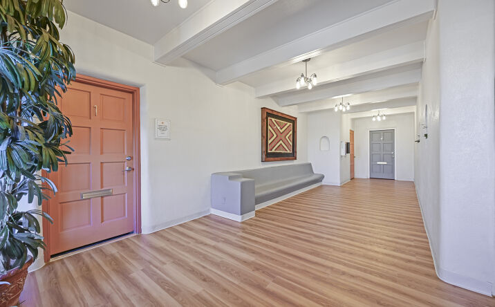 Pictures of Retail, Office property located at 11 Calle Medico, Santa Fe, NM 87505 for lease - image #1