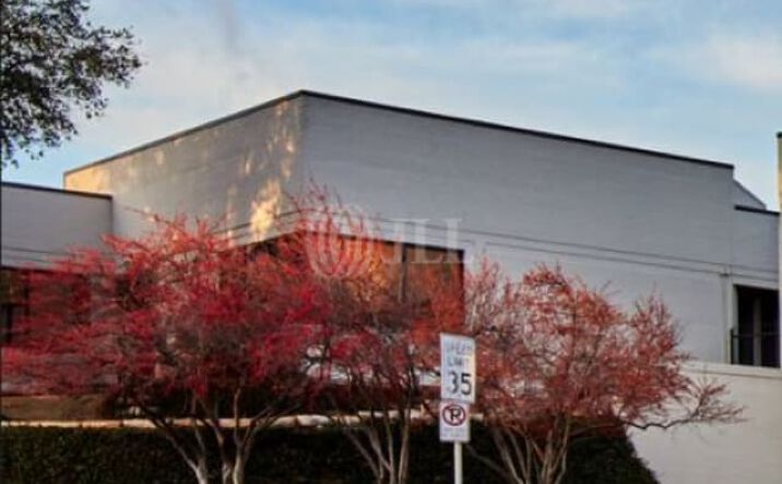 Pictures of Office property located at 3700 Hulen St, Fort Worth, TX 76107 for lease - image #1