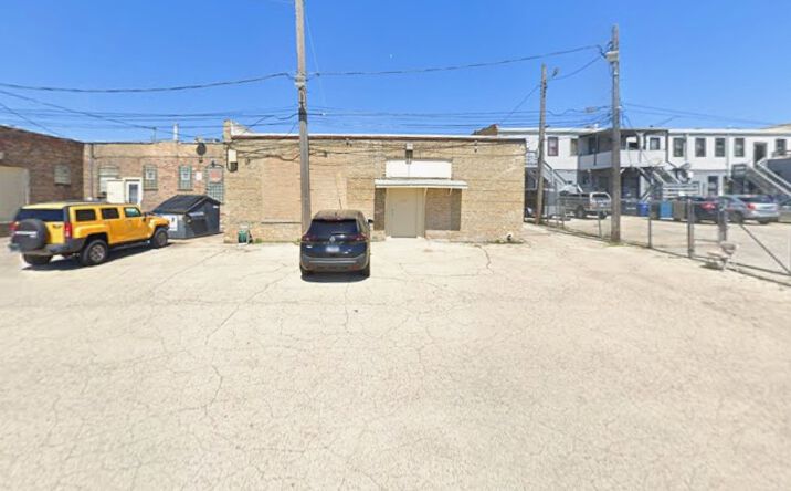 Pictures of Retail, Industrial property located at 1111 WASHINGTON ST, WAUKEGAN, IL 60085-5301 for lease - image #1