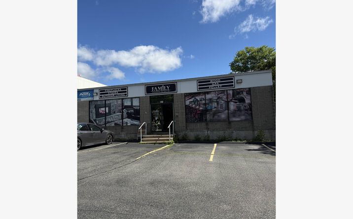 Pictures of Retail, Office property located at 571 Broad Street, New London, CT 06320 for lease - image #1