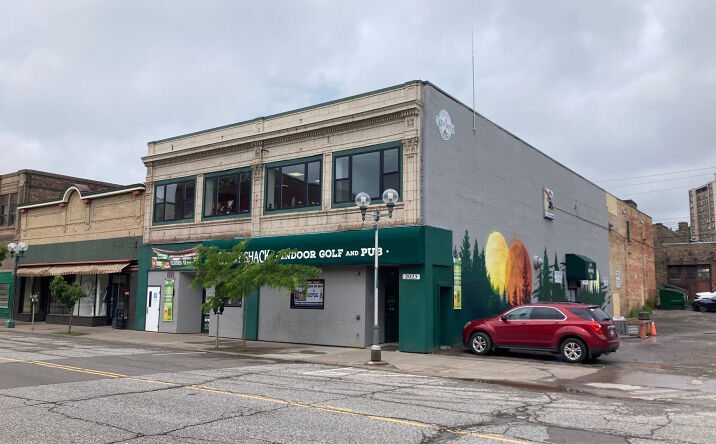 Pictures of Retail property located at 2023 W Superior Street, Duluth, MN 55806 for lease - image #1