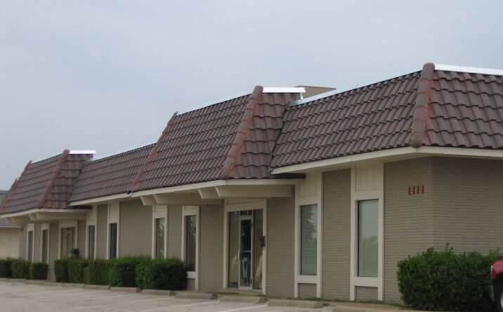 Pictures of Industrial property located at 1111 Summit Avenue, Plano, TX 75074 for lease - image #1
