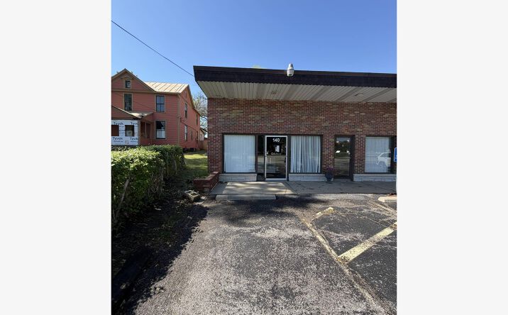 Pictures of Retail, Office, Special Purpose property located at 140 Washington Street, Florissant, MO 63031 for lease - image #1
