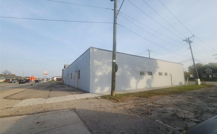 Pictures of Land property located at 7012 East 9 Mile Rd., Warren, MI 48091 for lease - image #1
