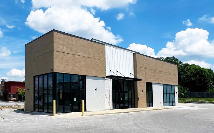 Pictures of Retail, Restaurant property located at 806 NW Highway 7, Blue Springs, MO 64014 for lease - image #1