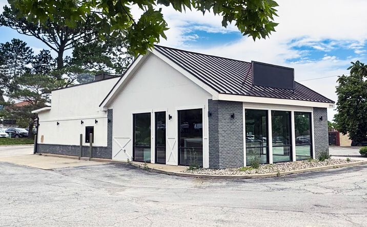 Pictures of Retail, Restaurant property located at 11990 South Strang Line Road, Olathe, KS 66062 for lease - image #1