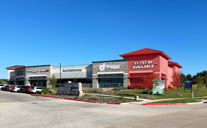 Pictures of Retail property located at 1800 N Stonebridge Dr, McKinney, TX 75071 for lease - image #1