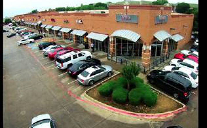 Pictures of Retail, Restaurant property located at 3771 Belt Line Rd, Addison, TX 75001 for lease - image #1