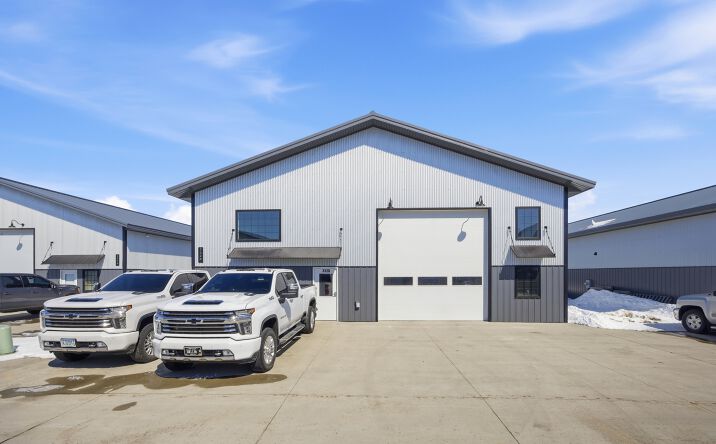 Pictures of Office, Industrial property located at 3320 39TH ST S, FARGO, ND 58104 for lease - image #1