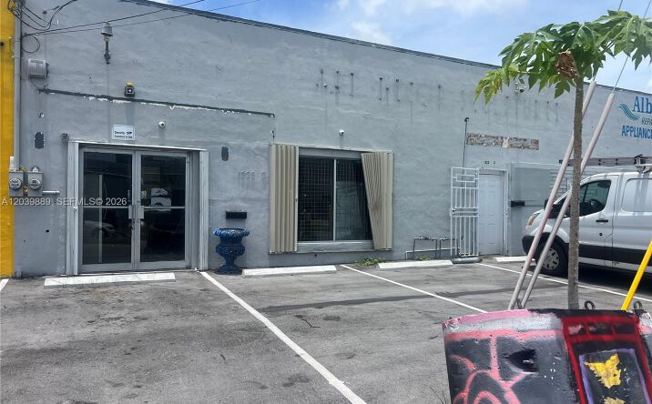 Pictures of Industrial property located at 1325 E 10th Ave # 2, Hialeah, FL 33010 for lease - image #1