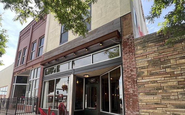 Pictures of Retail, Restaurant property located at 917 E Douglas Ave, Wichita, KS 67202 for lease - image #1