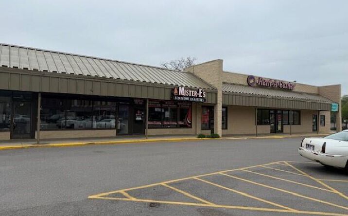 Pictures of Retail, Restaurant property located at 16-110 E Main Street 50, Niles, MI 49120 for lease - image #1