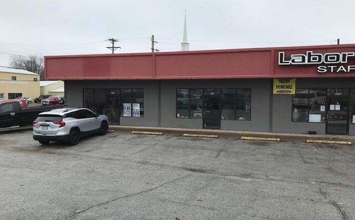 Pictures of Special Purpose property located at 901 MISSOURI BOULEVARD A & B, Jefferson City, MO 65109 for lease - image #1