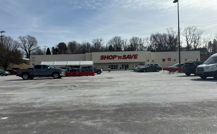 Pictures of Retail property located at 2820 Universal St, West View, PA 15229 for lease - image #1