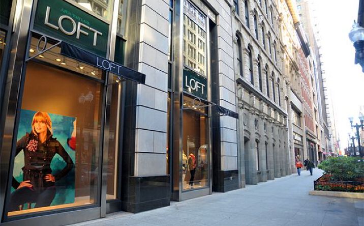 Pictures of Retail property located at SEC Randolph Street & Wabash Avenue, Chicago, IL 60602 for lease - image #1