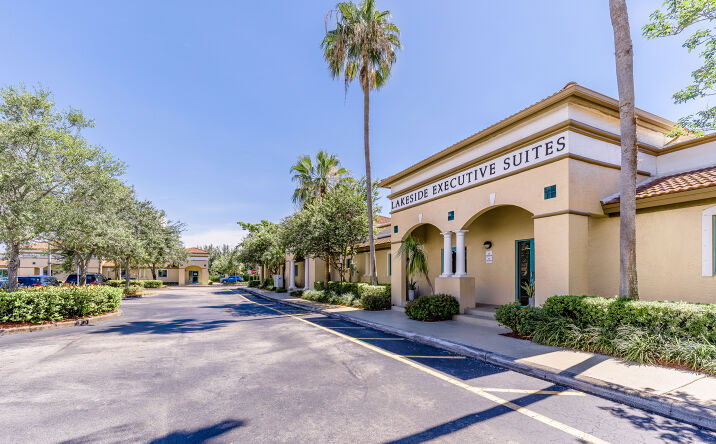 Pictures of Office property located at 2645 Executive Park Drive, Weston, FL 33331 for lease - image #1