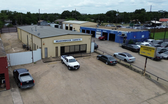 Pictures of Retail, Office, Industrial property located at 5928 E Lancaster Blvd, Fort Worth, TX 76112 for lease - image #1