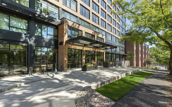 Pictures of Retail property located at 2101 Wisconsin Avenue Northwest, Washington, DC 20007 for lease - image #1