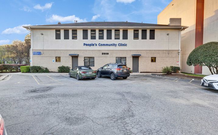 Pictures of Office property located at 2909 North Interstate 35 Frontage Road, Austin, TX 78722 for lease - image #1