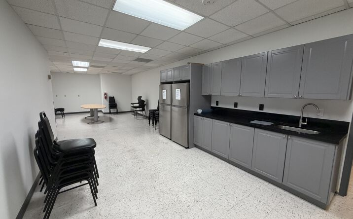 Pictures of Office property located at 8700 W FLAGLER ST, MIAMI, FL 33174-2401 for lease - image #1