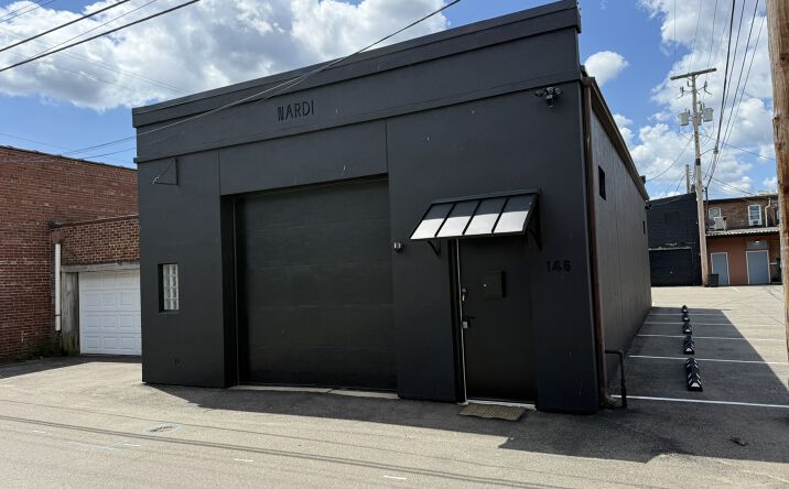 Pictures of Retail property located at 146 Ashwood Lane Northwest, New Philadelphia, OH 44663 for lease - image #1