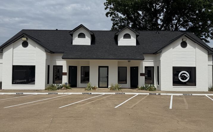 Pictures of Retail, Office property located at 189 Elm Street, Lewisville, TX 75057 for lease - image #1
