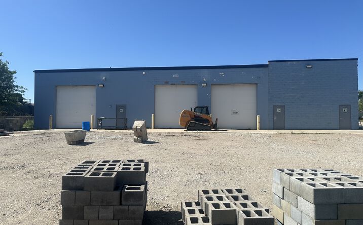 Pictures of Retail, Industrial property located at 4440 Buckingham Avenue, Omaha, NE 68107 for lease - image #1