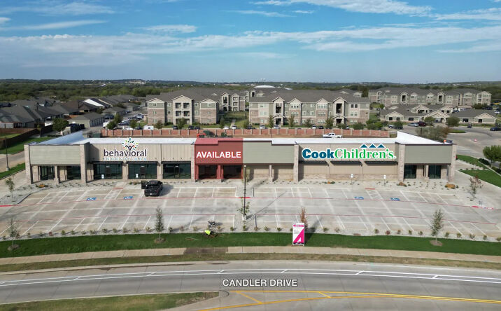 Pictures of Retail, Restaurant property located at 1660 Candler Drive, Burleson, TX 76028 for lease - image #1