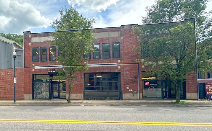 Pictures of Office property located at 309-325 South Main Street, Pittsburgh, PA 15220 for lease - image #1