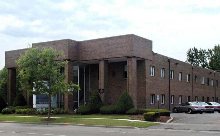 Pictures of Office property located at 1650 N Arlington Heights Rd, Arlington Heights, IL 60004 for lease - image #1