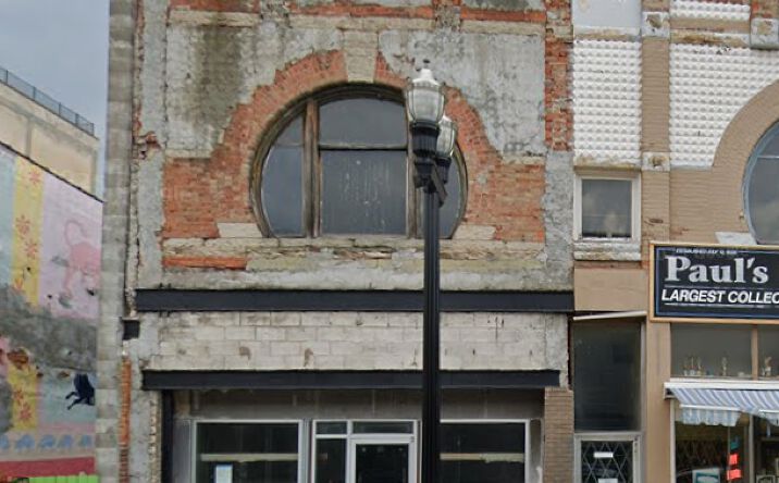 Pictures of Retail, Office, Restaurant property located at 641 South Saginaw Street, Flint, MI 48502 for lease - image #1