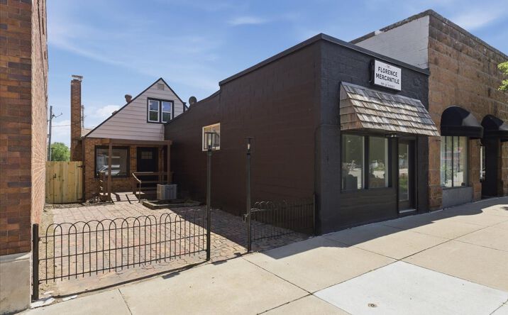 Pictures of Retail, Office property located at 8603 North 30th Street, Omaha, NE 68112 for lease - image #1