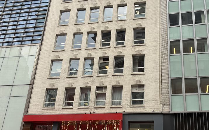 Pictures of Office property located at 110 West 34th Street, New York, NY 10001 for lease - image #1