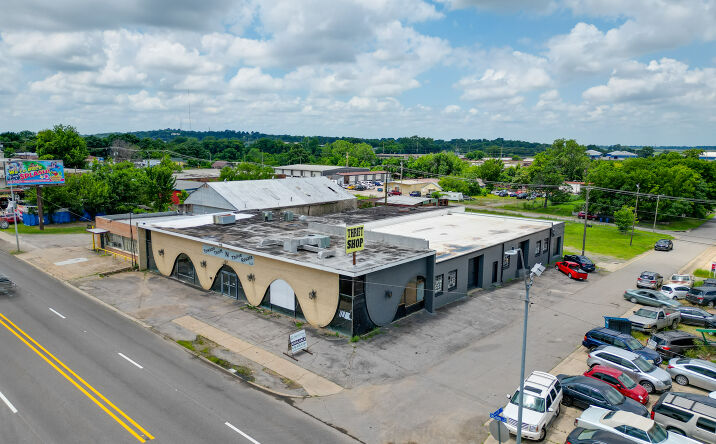 Pictures of Industrial property located at 1700 Towson Ave, Fort Smith, AR 72901 for lease - image #1
