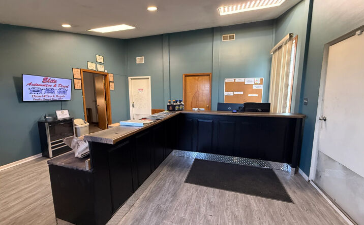Pictures of Office, Retail property located at 1211 158th Street, Basehor, KS 66007 for lease - image #1