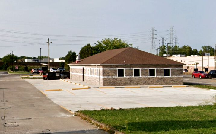 Pictures of Retail, Restaurant property located at 10750 Brookpark Road, Cleveland, OH 44130 for lease - image #1