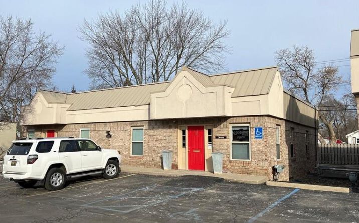 Pictures of Land property located at 4010 W Walton Boulevard, Waterford, MI 48329 for lease - image #1