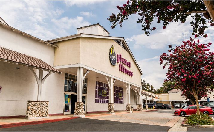 Pictures of Retail property located at 2727 N Bristol St, Santa Ana, CA 92706-1145 for lease - image #1