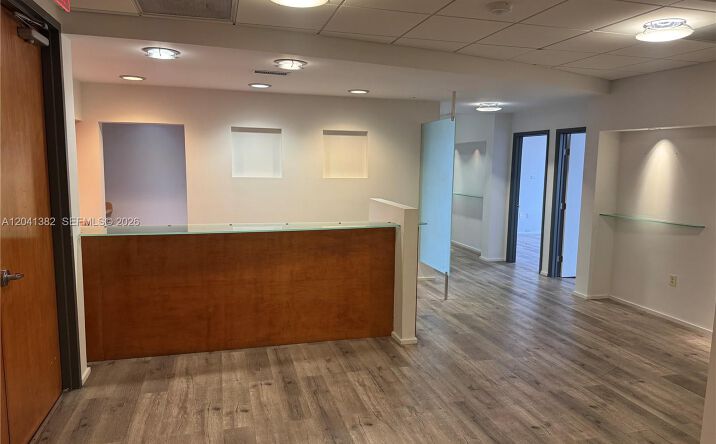Pictures of Office property located at 8700 W Flagler St # 200, Miami, FL 33174 for lease - image #1