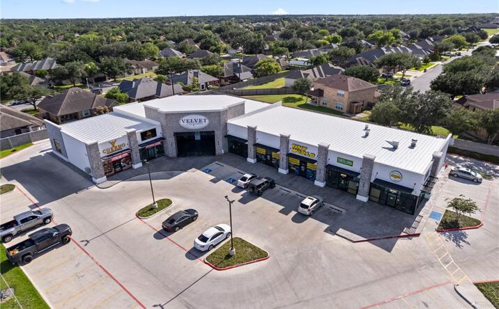 Pictures of Office, Retail property located at 7601 N 29th Street, McAllen, TX 78504 for lease - image #1