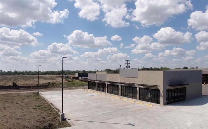 Pictures of Land property located at 2205 S Alamo Road # A2, Edinburg, TX 78542 for lease - image #1