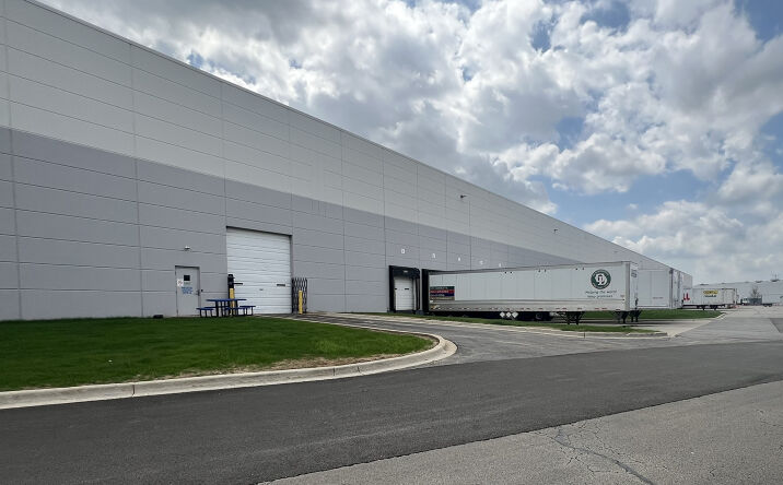 Pictures of Industrial property located at 530 W North Frontage Rd, Bolingbrook, IL 60440-4869 for lease - image #1