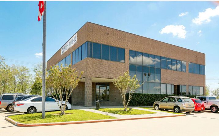 Pictures of Office property located at 13850 Gulf Freeway, Houston, TX 77034 for lease - image #1