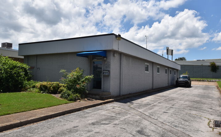 Pictures of Office property located at 1307 CARTER ST, CHATTANOOGA, TN 37402-4460 for lease - image #1