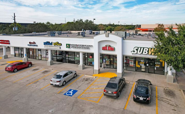 Pictures of Retail property located at 2838 South Texas 6, Houston, TX 77082 for lease - image #1