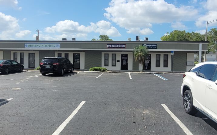 Pictures of Office property located at 4637 VINCENNES BLVD, CAPE CORAL, FL 33904-9215 for lease - image #1