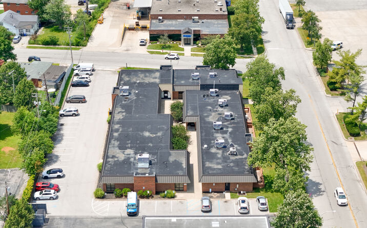 Pictures of Office property located at 2216 YOUNG DR, LEXINGTON, KY 40505-4220 for lease - image #1