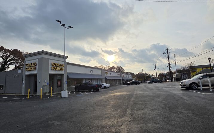 Pictures of Retail property located at 2290 Cascade Road, Atlanta, GA 30311 for lease - image #1